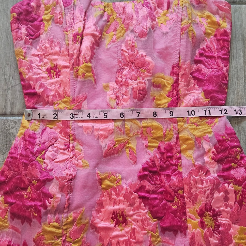 Showpo Brailey Mini Dress Size 2 Pink NEW Floral Jacquard Strapless Cocktail - Picture 6 of 14
